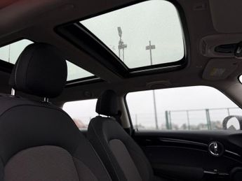 MINI HATCH 1.5 Cooper Classic Hatchback 3dr Petrol Steptronic Euro 6 (s/s) 