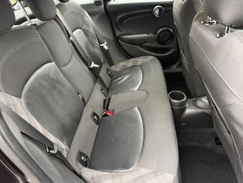 MINI HATCH 1.5 Cooper Hatchback 5dr Petrol Steptronic Euro 6 (s/s) (136 ps)
