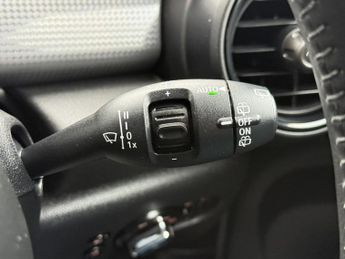 MINI HATCH 1.5 Cooper Hatchback 5dr Petrol Steptronic Euro 6 (s/s) (136 ps)