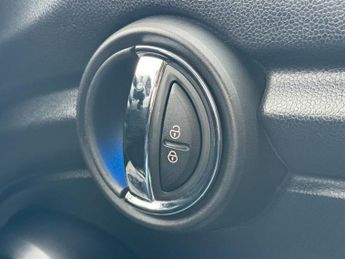 MINI HATCH 1.5 Cooper Hatchback 5dr Petrol Steptronic Euro 6 (s/s) (136 ps)