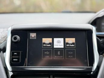 PEUGEOT 2008 1.2 PureTech Allure SUV 5dr Petrol EAT Euro 6 (s/s) (110 ps)