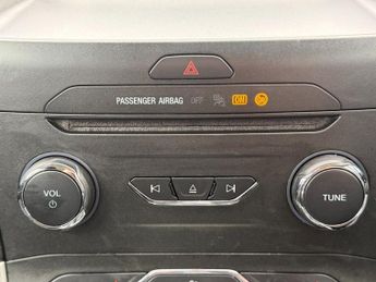 FORD S-MAX 2.0 TDCi Zetec MPV 5dr Diesel Powershift Euro 6 (s/s) (150 ps)