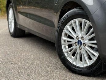 FORD S-MAX 2.0 TDCi Zetec MPV 5dr Diesel Powershift Euro 6 (s/s) (150 ps)