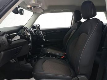 MINI HATCH 1.5 Cooper Classic Hatchback 3dr Petrol Manual Euro 6 (s/s) (136