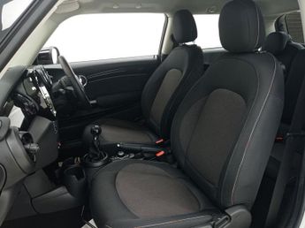 MINI HATCH 1.5 Cooper Classic Hatchback 3dr Petrol Manual Euro 6 (s/s) (136