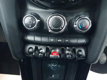 MINI HATCH 1.5 Cooper Classic Hatchback 3dr Petrol Manual Euro 6 (s/s) (136