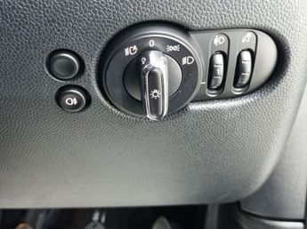 MINI HATCH 1.5 Cooper Classic Hatchback 3dr Petrol Manual Euro 6 (s/s) (136