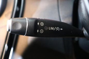 MERCEDES-BENZ C-CLASS 2.1 C220d AMG Line Coupe 2dr Diesel G-Tronic+ Euro 6 (s/s) (170 