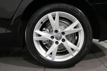 AUDI A4 2.0 TFSI Sport Saloon 4dr Petrol S Tronic Euro 6 (s/s) (190 ps)