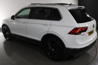 VOLKSWAGEN TIGUAN 2.0 TDI BlueMotion Tech SEL SUV 5dr Diesel DSG 4Motion Euro 6 (s