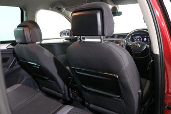 VOLKSWAGEN TIGUAN 2.0 TDI BlueMotion Tech SE SUV 5dr Diesel DSG Euro 6 (s/s) (150 