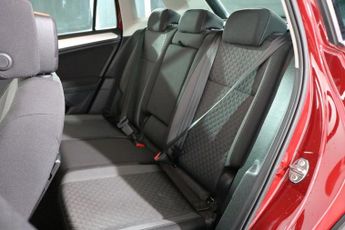 VOLKSWAGEN TIGUAN 2.0 TDI BlueMotion Tech SE SUV 5dr Diesel DSG Euro 6 (s/s) (150 