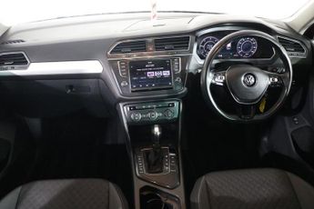VOLKSWAGEN TIGUAN 2.0 TDI BlueMotion Tech SE SUV 5dr Diesel DSG Euro 6 (s/s) (150 