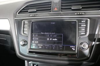 VOLKSWAGEN TIGUAN 2.0 TDI BlueMotion Tech SE SUV 5dr Diesel DSG Euro 6 (s/s) (150 