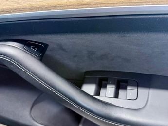 TESLA Model 3 (Dual Motor) Performance Saloon 4dr Electric Auto 4WDE (Performa