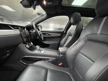 JAGUAR F-PACE 2.0 D200 MHEV R-Dynamic S SUV 5dr Diesel Auto AWD Euro 6 (s/s) (