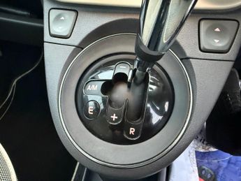 FIAT 500 1.2 Lounge Hatchback 3dr Petrol Dualogic Euro 6 (s/s) (69 bhp)