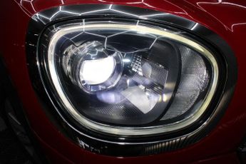 MINI COUNTRYMAN 1.5 7.6kWh Cooper SE SUV 5dr Petrol Plug-in Hybrid Auto ALL4 Eur