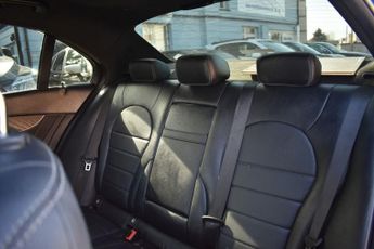 MERCEDES-BENZ C-CLASS MANAGERS MAY MADNESS SPECIAL 2.1 C220d AMG Line Saloon 4dr Diese