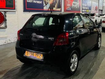 TOYOTA YARIS 1.3 VVT-i T Spirit Hatchback 3dr Petrol Manual (141 g/km, 85 bhp