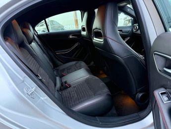 MERCEDES-BENZ A-CLASS 1.5 A180d AMG Line Hatchback 5dr Diesel 7G-DCT Euro 6 (s/s) (109