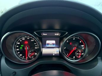MERCEDES-BENZ A-CLASS 1.5 A180d AMG Line Hatchback 5dr Diesel 7G-DCT Euro 6 (s/s) (109