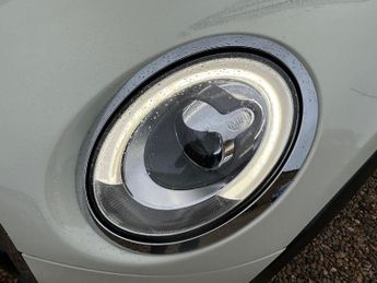MINI HATCH 1.5 Cooper Hatchback 3dr Petrol Auto Euro 6 (s/s) (136 ps)