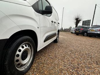 VAUXHALL COMBO 1.6 Turbo D 2300 Edition Panel Van 4dr Diesel Manual L1 H1 Euro 