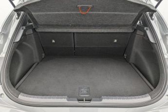 TOYOTA COROLLA 1.8 VVT-h GPF Icon Tech Hatchback 5dr Petrol Hybrid CVT Euro 6 (