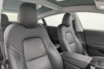 TESLA Model 3 (Dual Motor) Long Range Saloon 4dr Electric Auto 4WDE (346 ps)