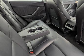 TESLA Model 3 (Dual Motor) Long Range Saloon 4dr Electric Auto 4WDE (346 ps)