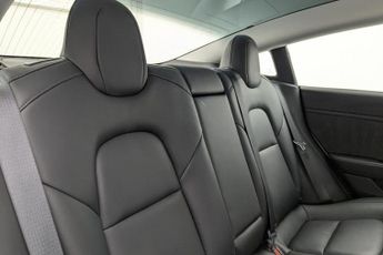 TESLA Model 3 (Dual Motor) Long Range Saloon 4dr Electric Auto 4WDE (346 ps)