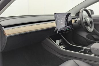 TESLA Model 3 (Dual Motor) Long Range Saloon 4dr Electric Auto 4WDE (346 ps)