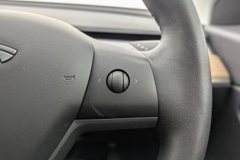 TESLA Model 3 (Dual Motor) Long Range Saloon 4dr Electric Auto 4WDE (346 ps)