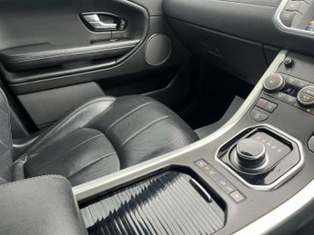 LAND ROVER RANGE ROVER EVOQUE 2.0 TD4 SE Tech SUV 5dr Diesel Auto 4WD Euro 6 (s/s) (180 ps)