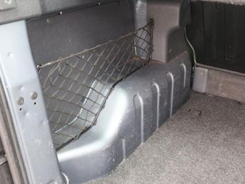 PEUGEOT PARTNER 2.0 HDi Escapade MPV 5dr Diesel Manual (152 g/km, 90 bhp)