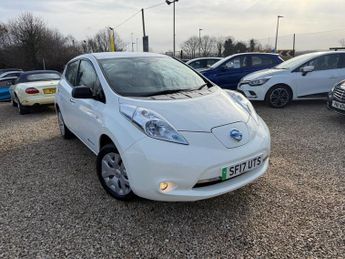 NISSAN LEAF 24kWh Visia Hatchback 5dr Electric Auto (109 bhp)