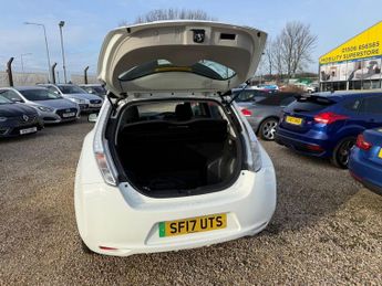 NISSAN LEAF 24kWh Visia Hatchback 5dr Electric Auto (109 bhp)