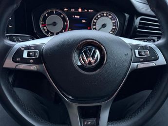 VOLKSWAGEN TOUAREG 3.0 TDI V6 R-Line SUV 5dr Diesel Tiptronic 4Motion Euro 6 (s/s)