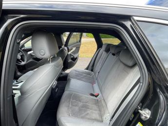 AUDI A4 AVANT 2.0 TDI 35 S line Estate 5dr Diesel S Tronic Euro 6 (s/s) (163 p