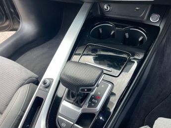 AUDI A4 AVANT 2.0 TDI 35 S line Estate 5dr Diesel S Tronic Euro 6 (s/s) (163 p