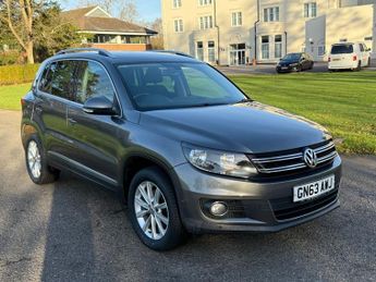 Volkswagen Tiguan 2.0 TDI BlueMotion Tech SE SUV 5dr Diesel DSG 4WD Euro 5 (s/s) (