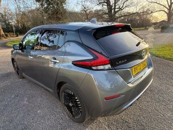 NISSAN LEAF 39kWh Tekna Hatchback 5dr Electric Auto (150 ps)