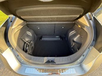 NISSAN LEAF 39kWh Tekna Hatchback 5dr Electric Auto (150 ps)