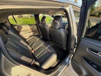 NISSAN LEAF 39kWh Tekna Hatchback 5dr Electric Auto (150 ps)