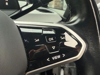 VOLKSWAGEN ID.3 Pro Performance 58kWh Business Hatchback 5dr Electric Auto (204 