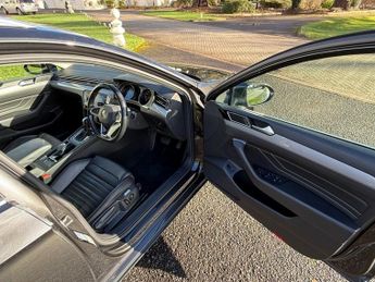 VOLKSWAGEN PASSAT 2.0 TDI EVO SEL Estate 5dr Diesel DSG Euro 6 (s/s) (190 ps)
