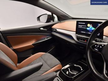 VOLKSWAGEN ID4 Pro Performance 77kWh Life SUV 5dr Electric Auto (204 ps)