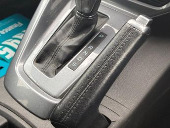 FORD FOCUS 1.6 Titanium Hatchback 5dr Petrol Powershift Euro 5 (125 ps)