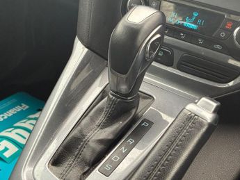 FORD FOCUS 1.6 Titanium Hatchback 5dr Petrol Powershift Euro 5 (125 ps)